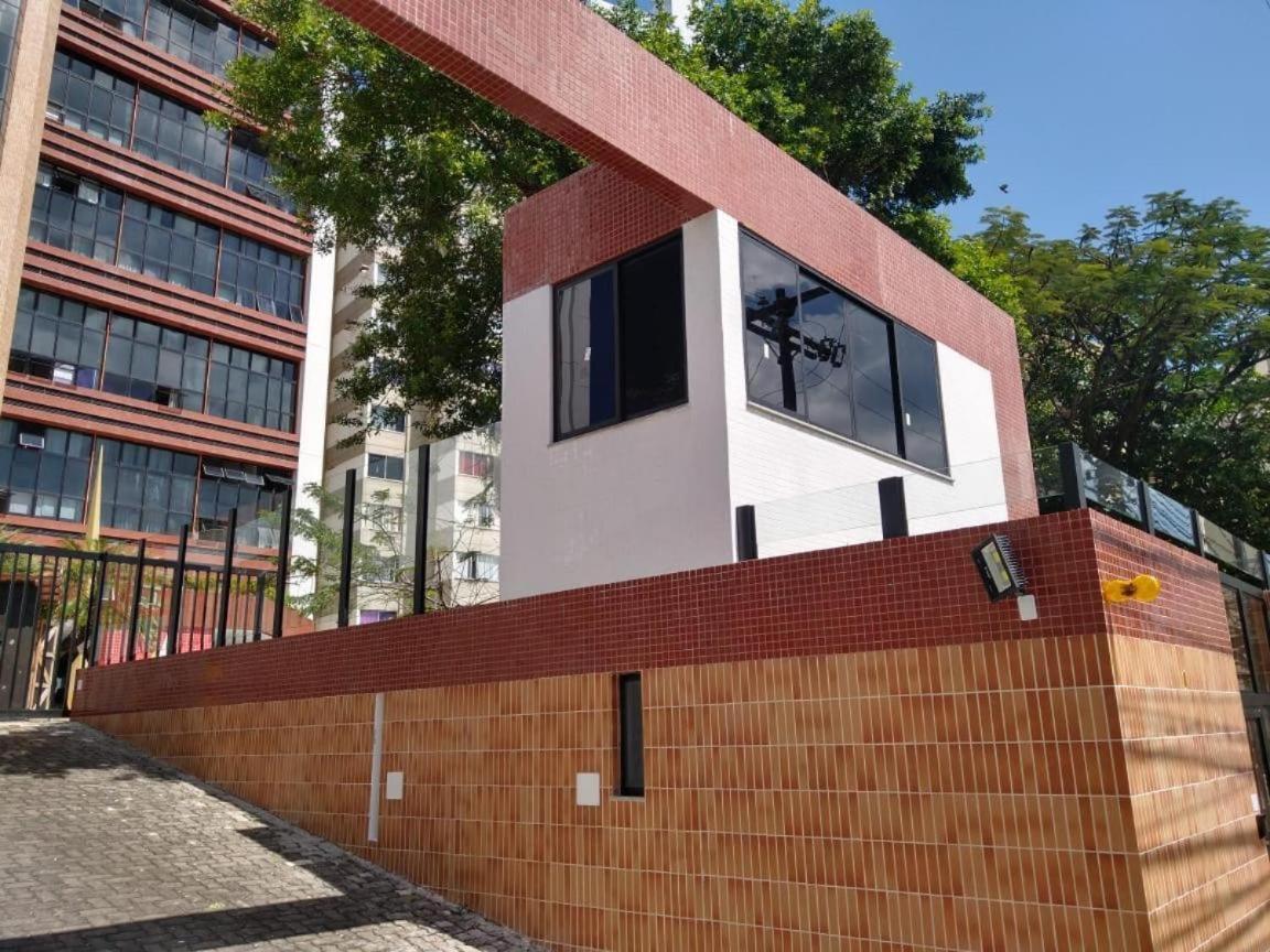 Flat Luxo Bem Localizado No Bairro Da Barra Salvador Lägenhet Exteriör bild